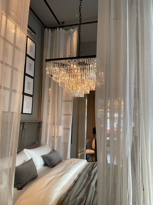 ثريا كريستالية بإطار أسود مربع من Rylight مكونة من 5 طبقات