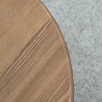 طاولة قهوة دائرية بتصميم كريمي فرنسي حديث من رايلايت