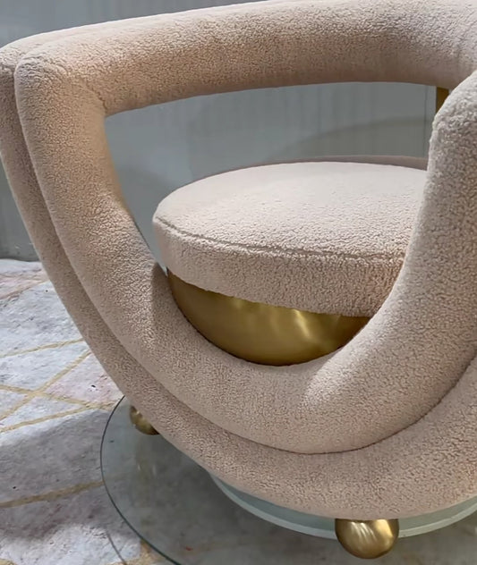 Rylight Art Design Furry Lips Armchair