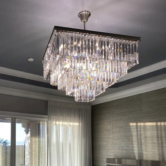 ثريا كريستالية بإطار أسود مربع من Rylight مكونة من 5 طبقات