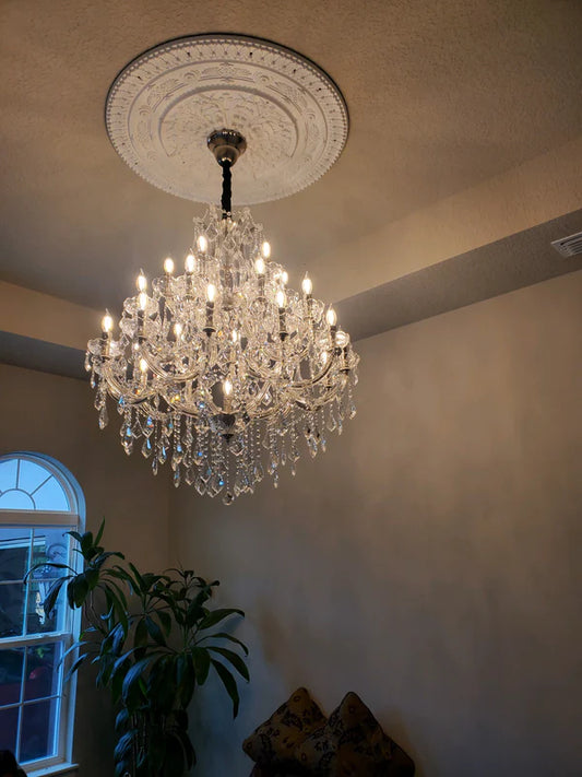 Rylight 28/55-lichts kaarskristal gelaagde dimbare kroonluchter in goud/verchroomde afwerking