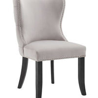 كراسي طعام حديثة وبسيطة