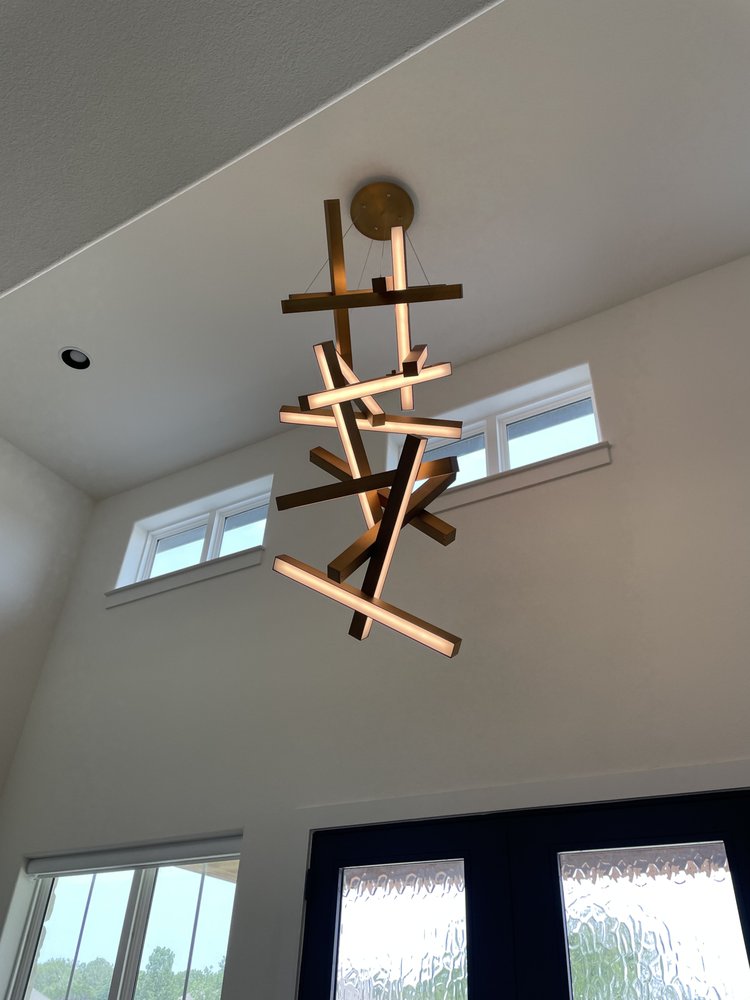 Moderne verticale geometrische aluminium hanglamp voor trap/hal/hoog plafond 