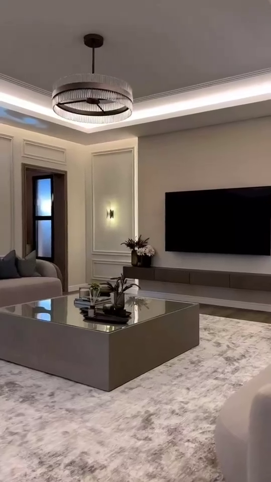 ثريا ذات قضيب زجاجي ذات طبلة مستديرة من رايلايت