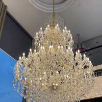 Extra grote kroonluchter met meerdere lagen in chroom/goudkleurige afwerking